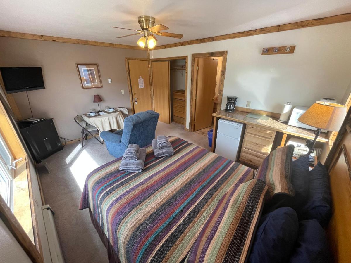 Denali Lakeview Inn Healy Exterior photo