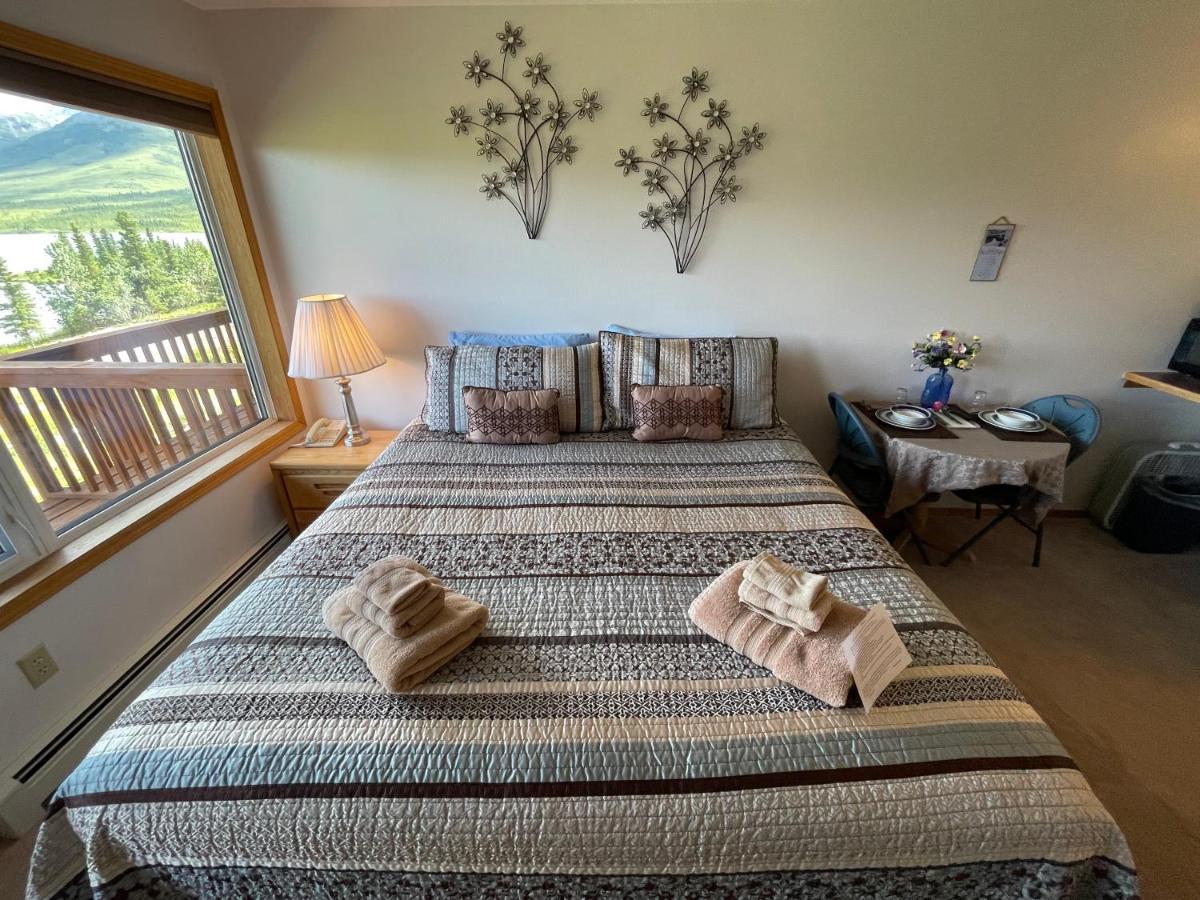 Denali Lakeview Inn Healy Exterior photo